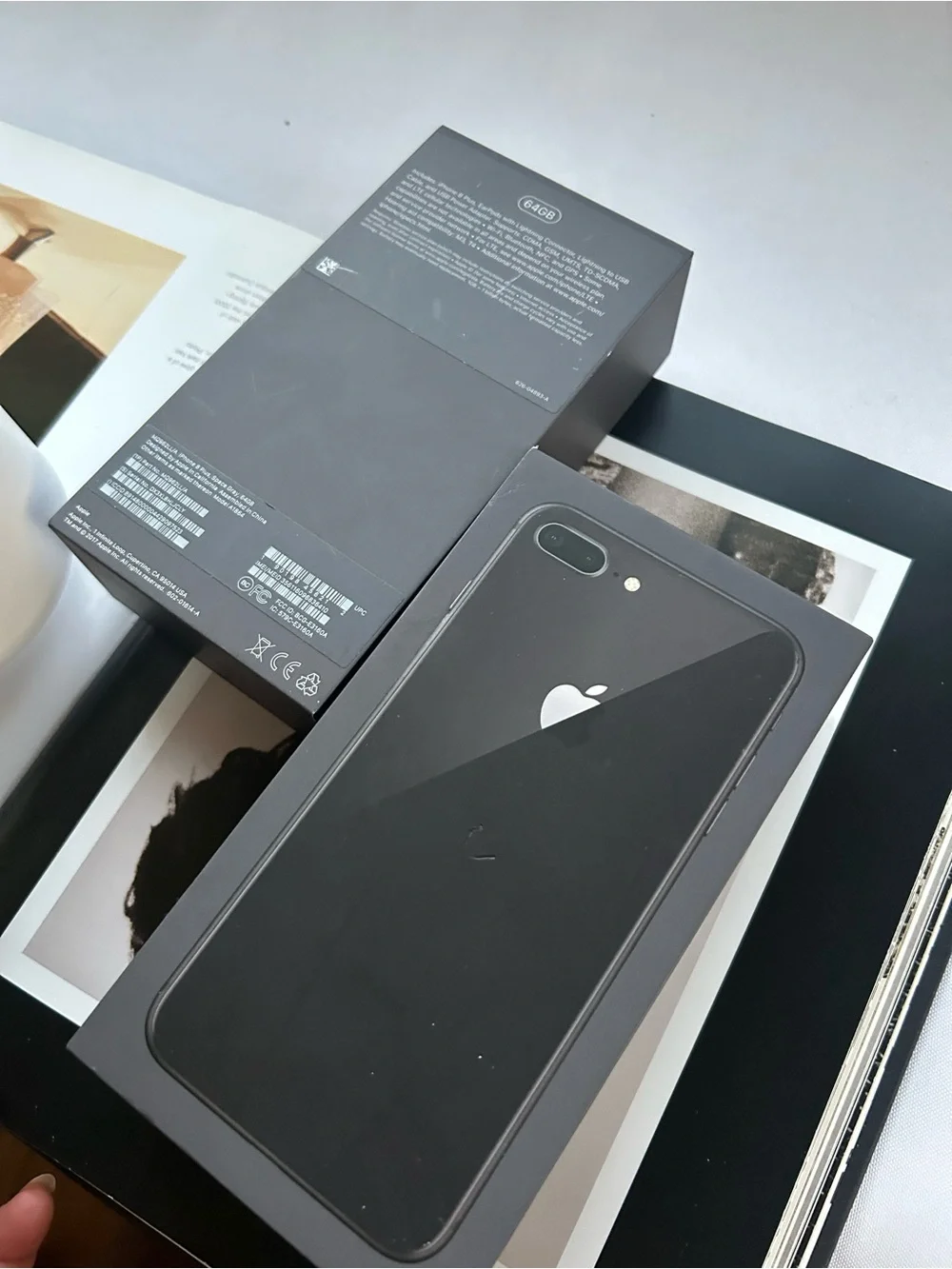 Apple iPhone (Black) - Premium Smartphone phone box case only